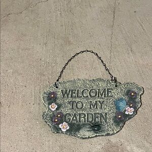 Welcome to My Garden Sign with Floral Accents